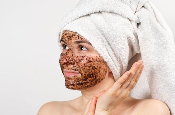 DIY Olive Oil and Brown Sugar Facial Scrub Recipe