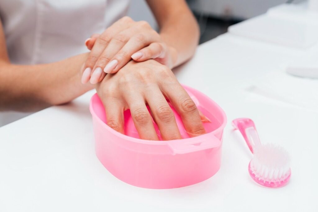 How to Remove Gel Nail Polish Safely