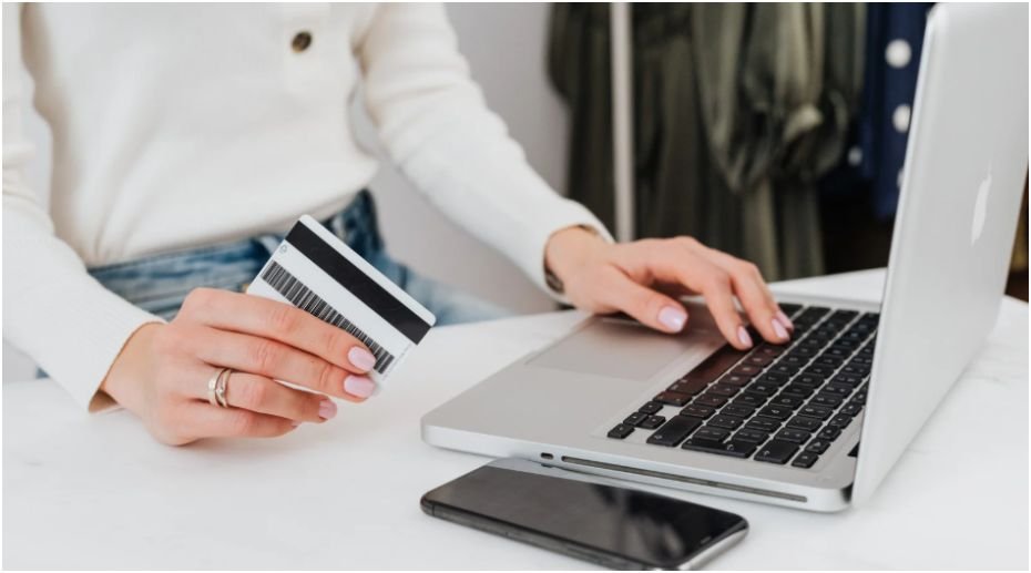 Boost Your Business with Prepaid Employee Gift Cards